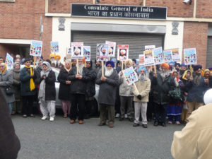 ਭਾਰਤ ਵਿਚ ਬੰਦੀ ਸਿੰਘਾਂ ਦੀ ਰਿਹਾਈ ਲਈ ਬਰਤਾਨਵੀ ਸਿੱਖਾਂ ਵਲੋਂ ਬਰਮਿੰਘਮ ਵਿਖੇ ਭਾਰਤੀ ਦੂਤਾਵਾਸ ਸਾਹਮਣੇ ਰੋਹ ਵਿਖਾਵਾ